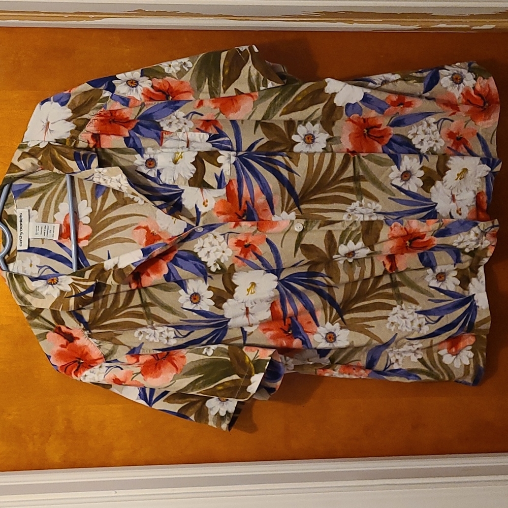 Floral blouse, size3x, Cathy daniels